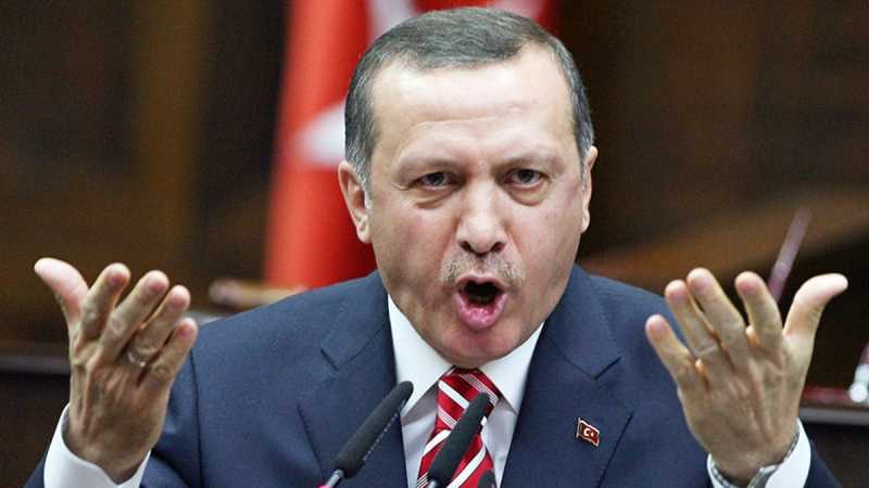 Эрдоган выступил с угрозами в адрес Макрона