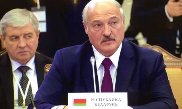 Лукашенко уволил ряд дипломатов