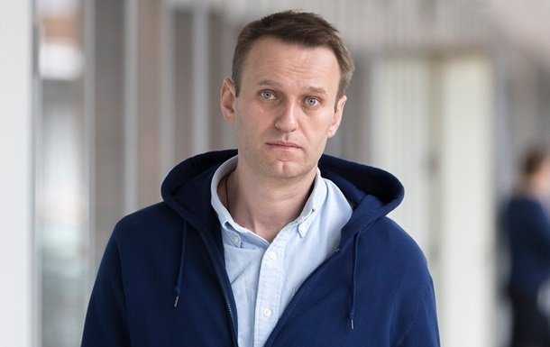 Навальный: “Хватит санкций против простых жителей страны, накладывайте их на тех, кто летает по курортам!”