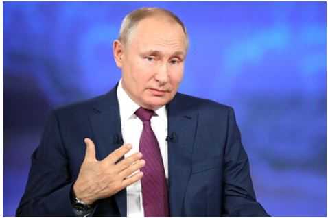 Политологи оценили «сенсационные» заявления Путина на прямой линии