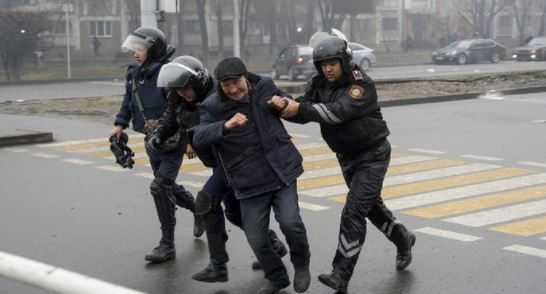 В Алма-Ате задержали более 70 боевиков и 30 мародеров