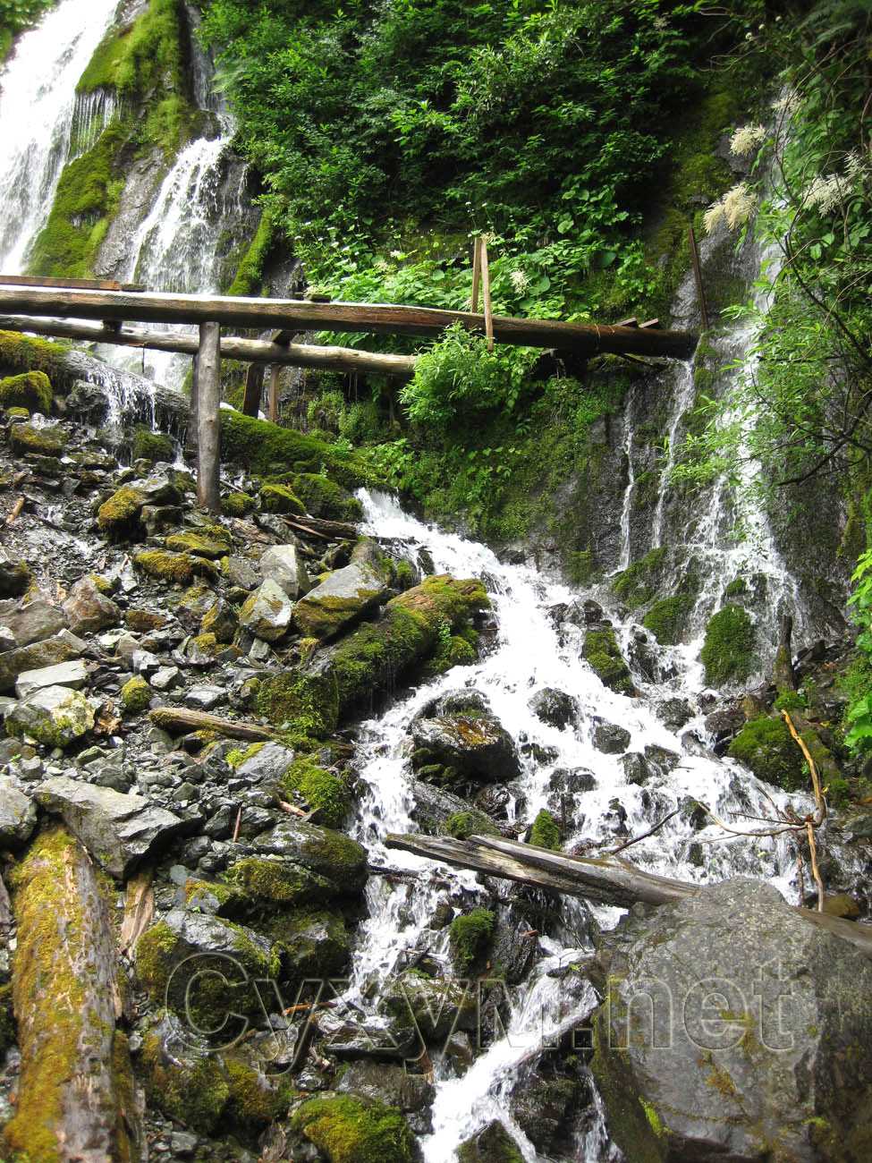 Молочный водопад в Абхазии Легенда