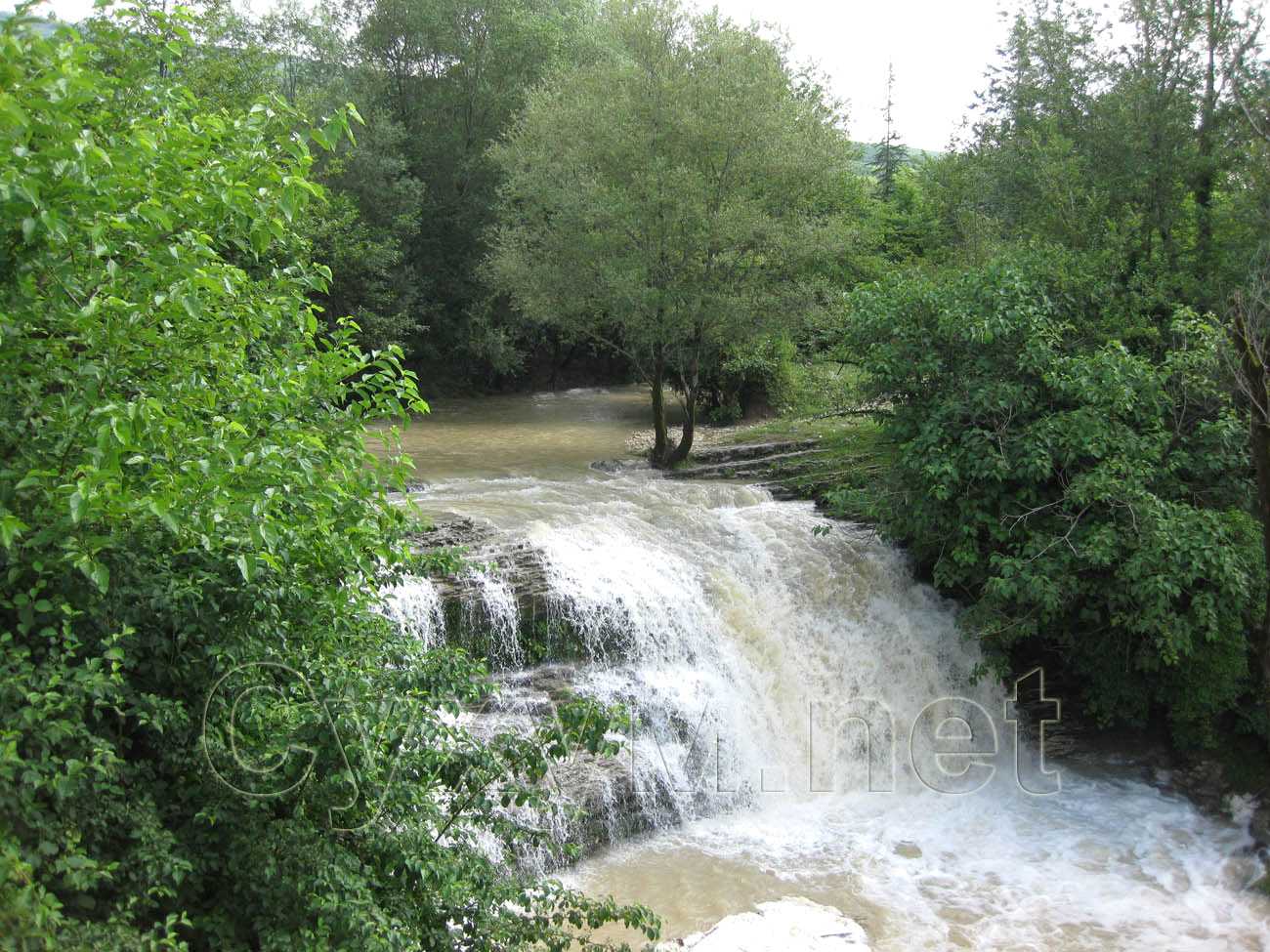 ольгинский водопад во всей своей красе
