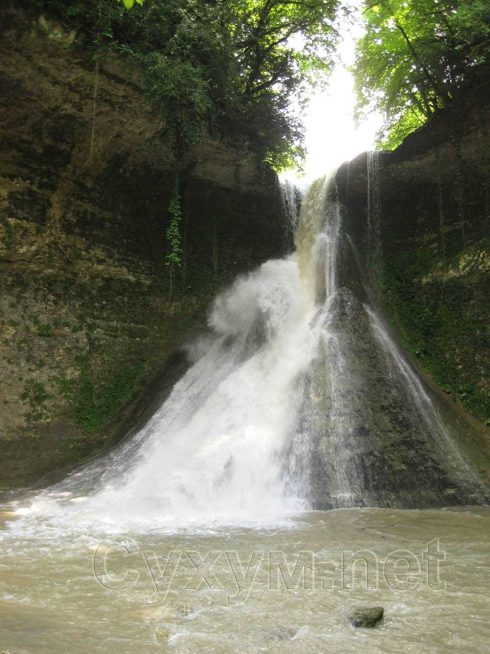варьяльский водопад в своём великолепии