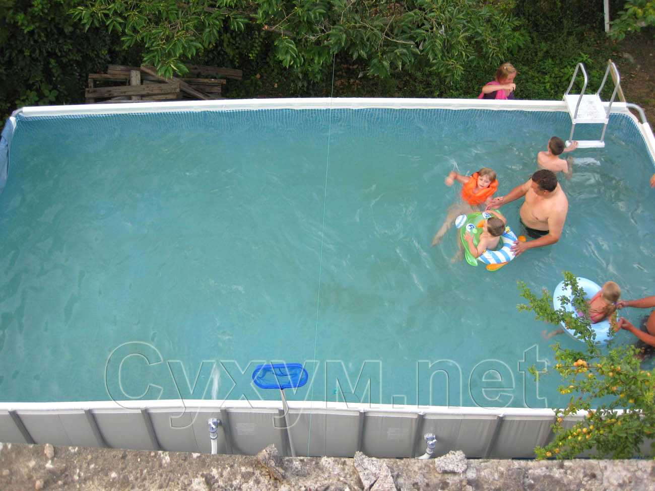 плавание с детьми в бассейне