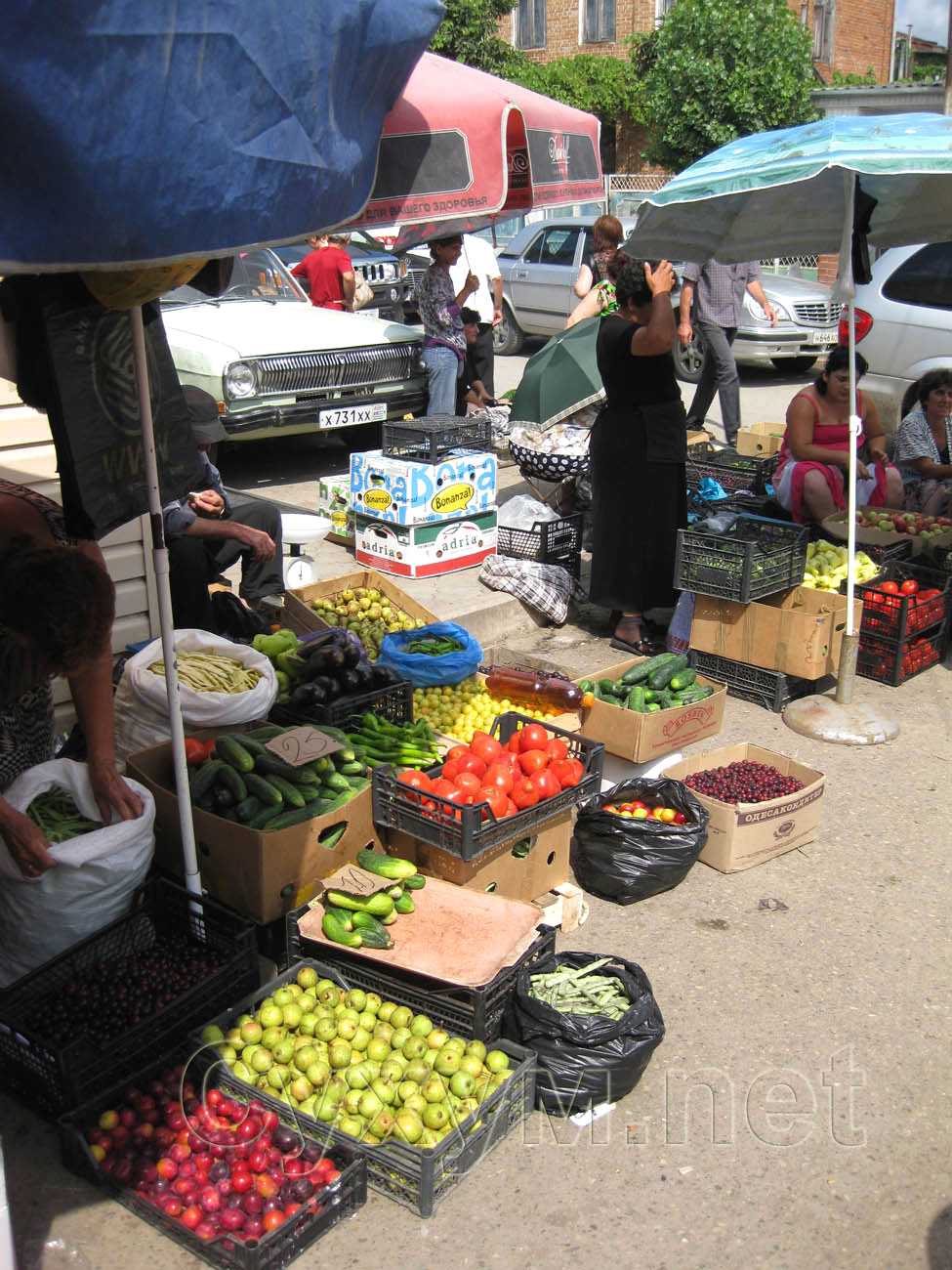 продажа овощей на улице д гулия возле рынка