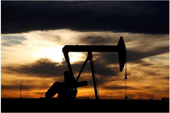 Американским нефтяникам предсказали годы страха при Байдене