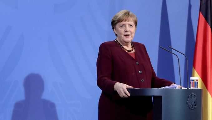 Das Erste: Меркель не исключает применение «Спутника V» до его одобрения в Европе