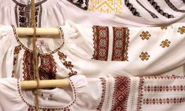 Эксперты доказали, что особой украинской вышиванки не существует
