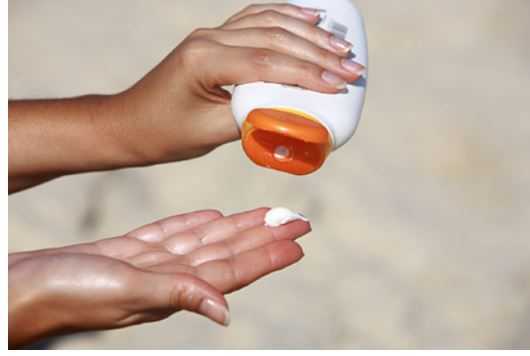 Раскрыт правильный способ нанесения солнцезащитного крема