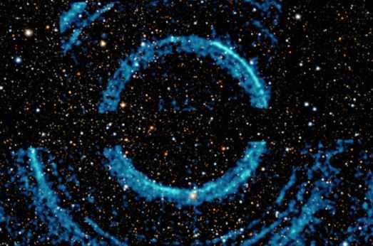В космосе обнаружили гигантские «звездные врата»