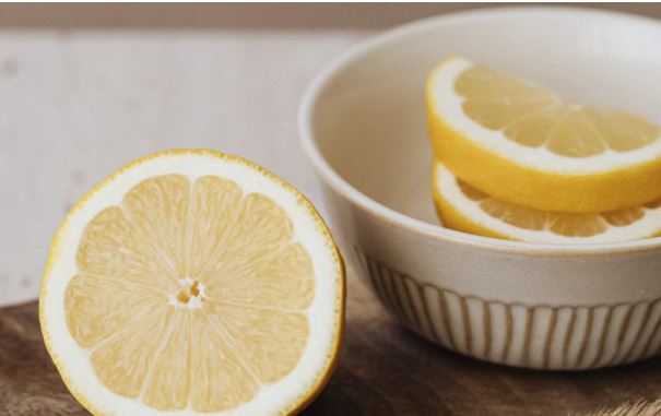 Врач Логина заявила о неэффективности чеснока и лимона в укреплении иммунитета