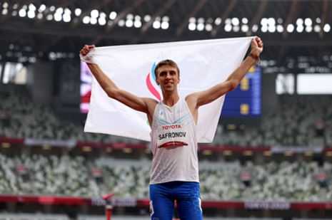 Россиянин завоевал золото в беге на Паралимпиаде и установил новый рекорд